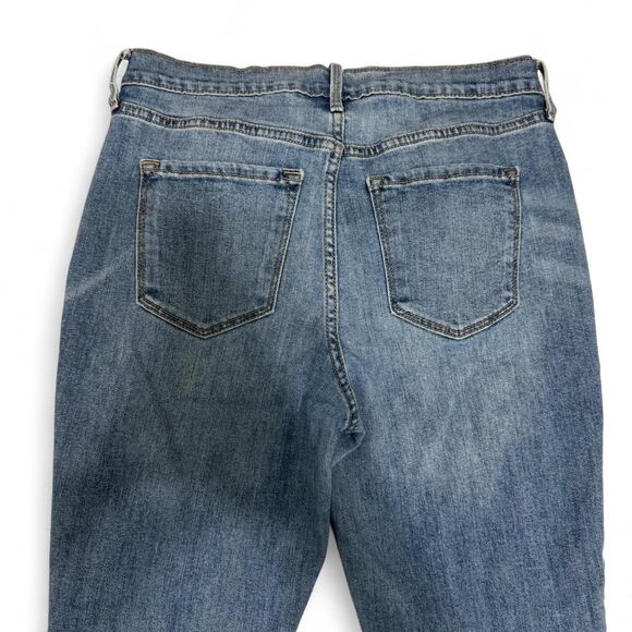 Old Navy Curvy Skinny Jeans | Women's Size 6 | Mid-Rise Medium Wash Distressed - Picture 7 of 8